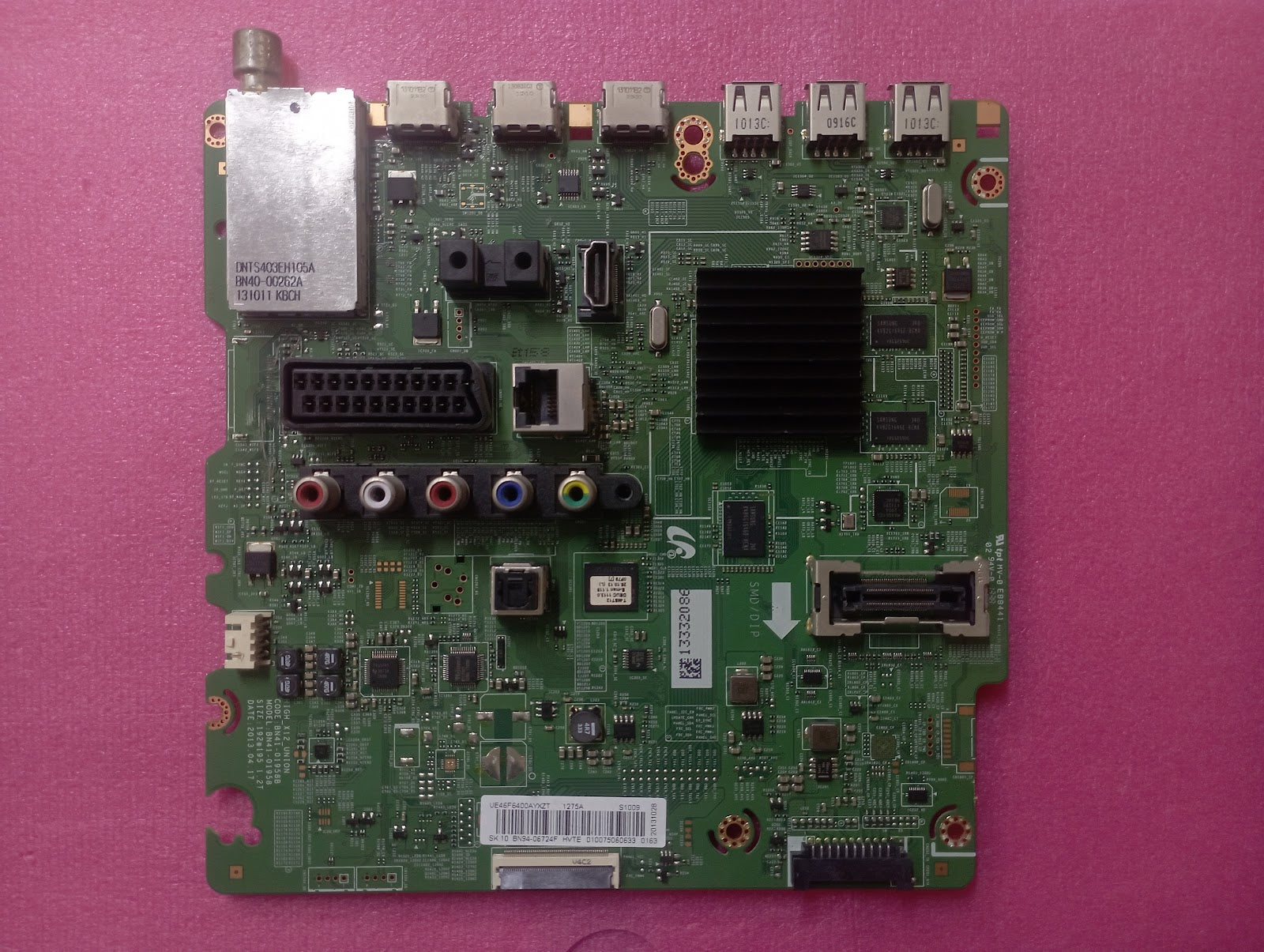 SAMSUNG UE46F6400AY