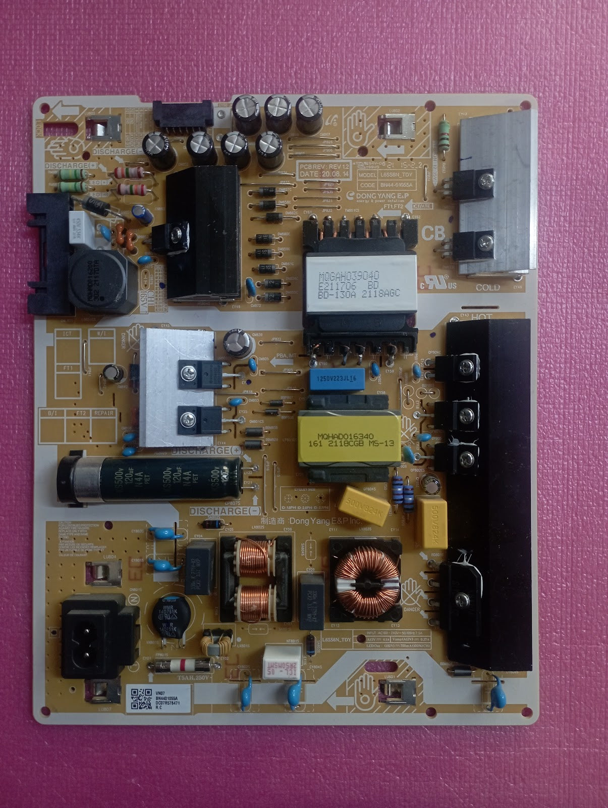 UE65AU7170U SAMSUNG