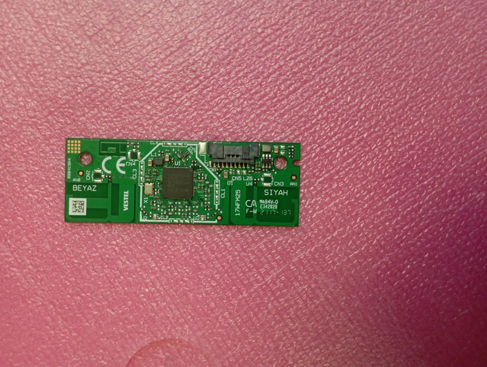 HITACHI 32HAK4258