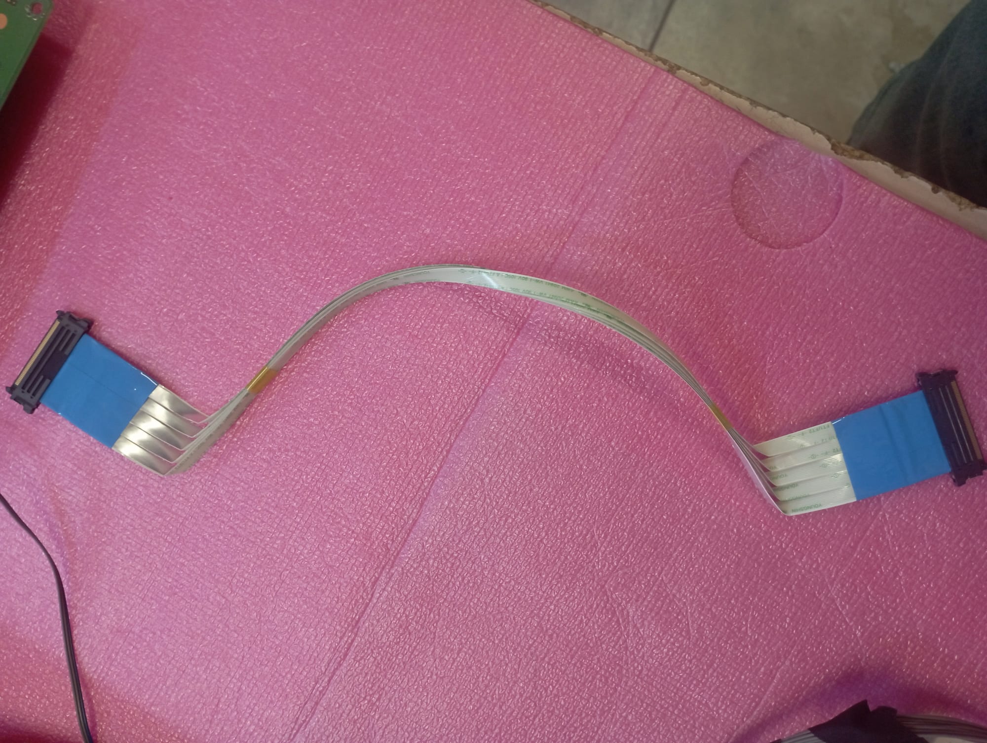 EAD62370713 Flat Cable per TV LG 42LA640S