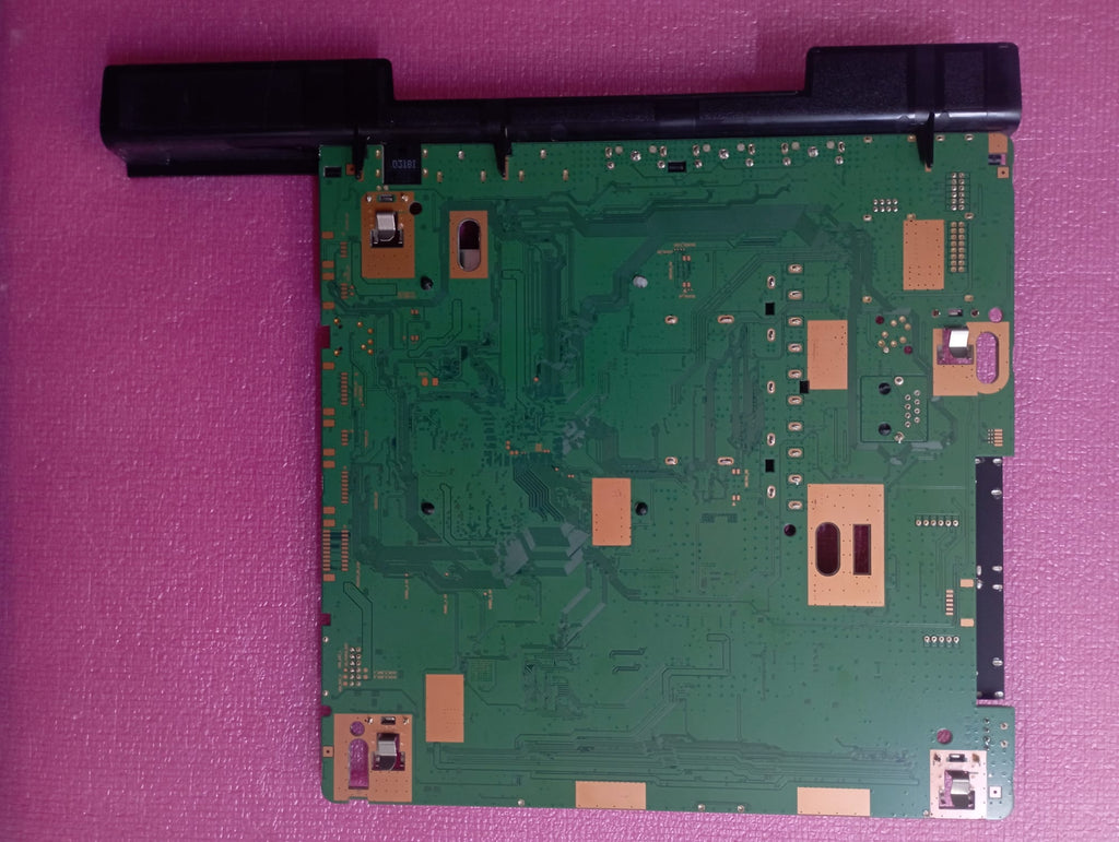 Dettaglio retro mainboard Samsung UE65RU7170U BN94-14200C