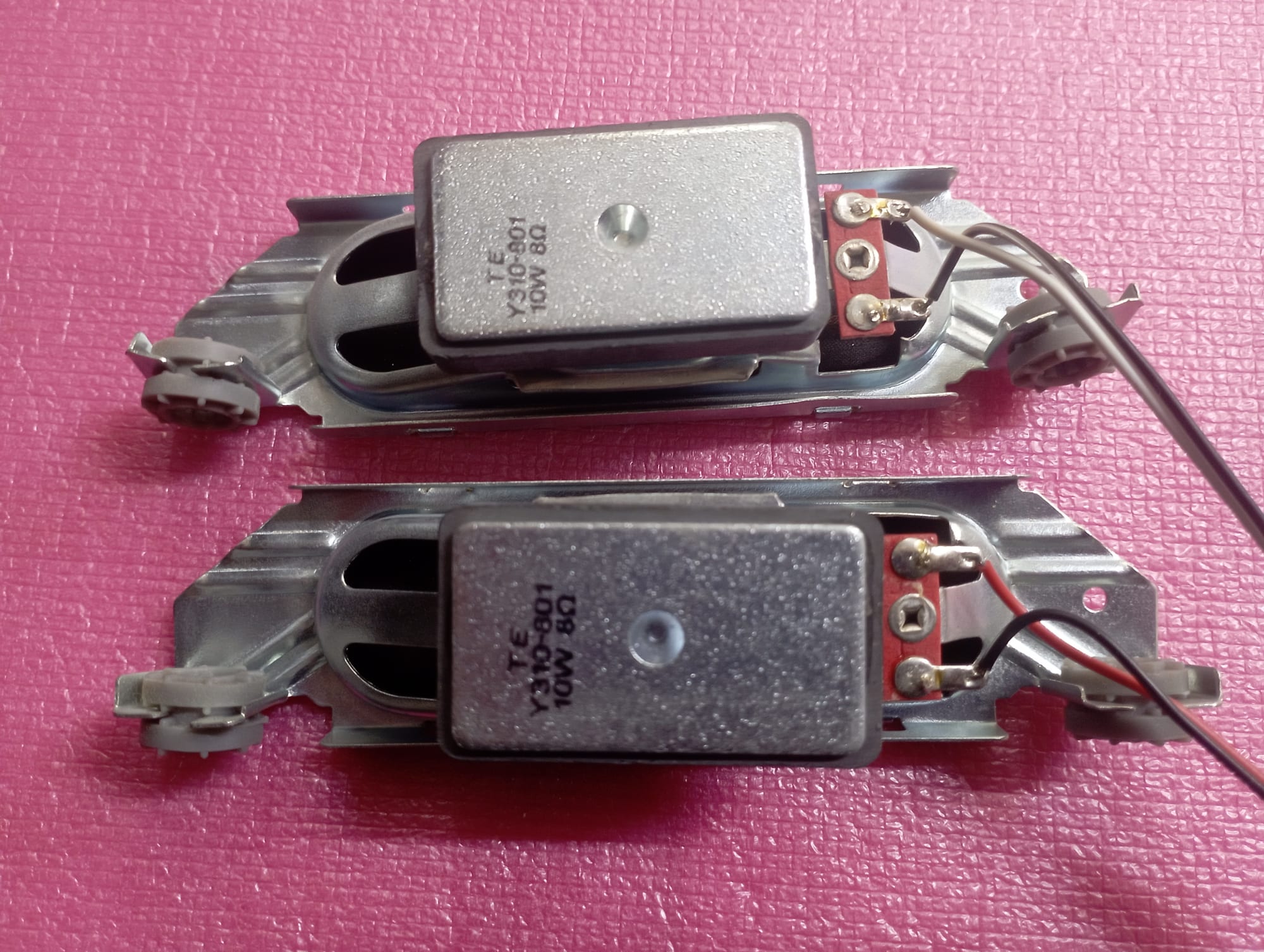 TE Y310-801  ALTOPARLANTI PER TV AKAI AKTV4339C