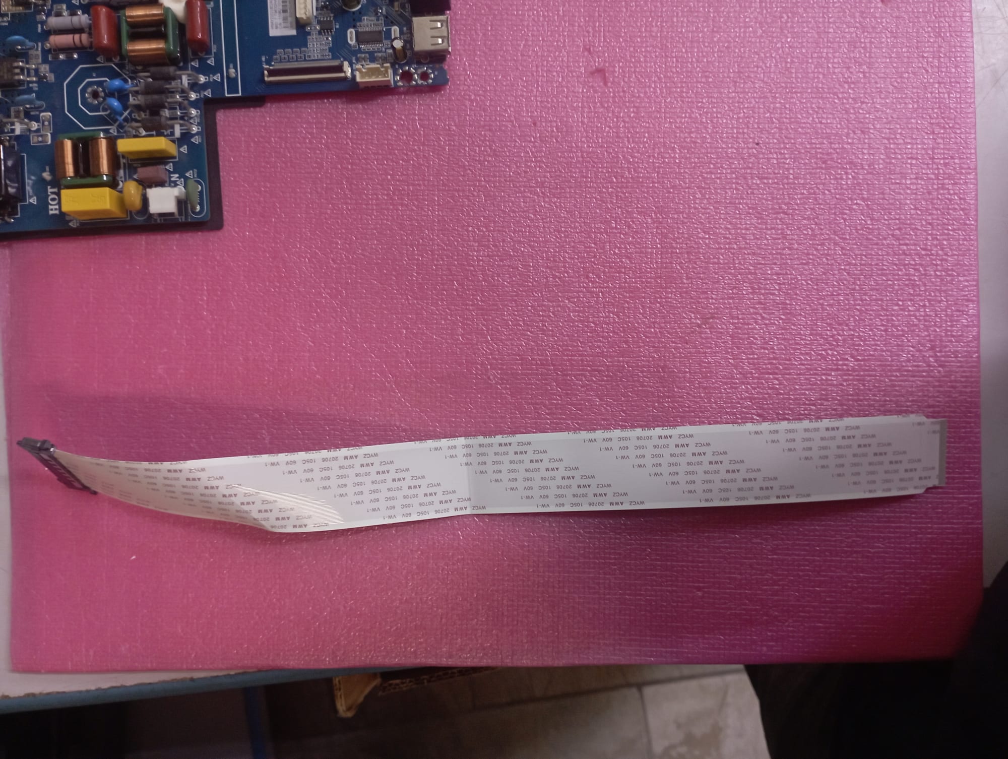 AWM 20706 105C FLAT PER PER TV AKAI AKTV4339C