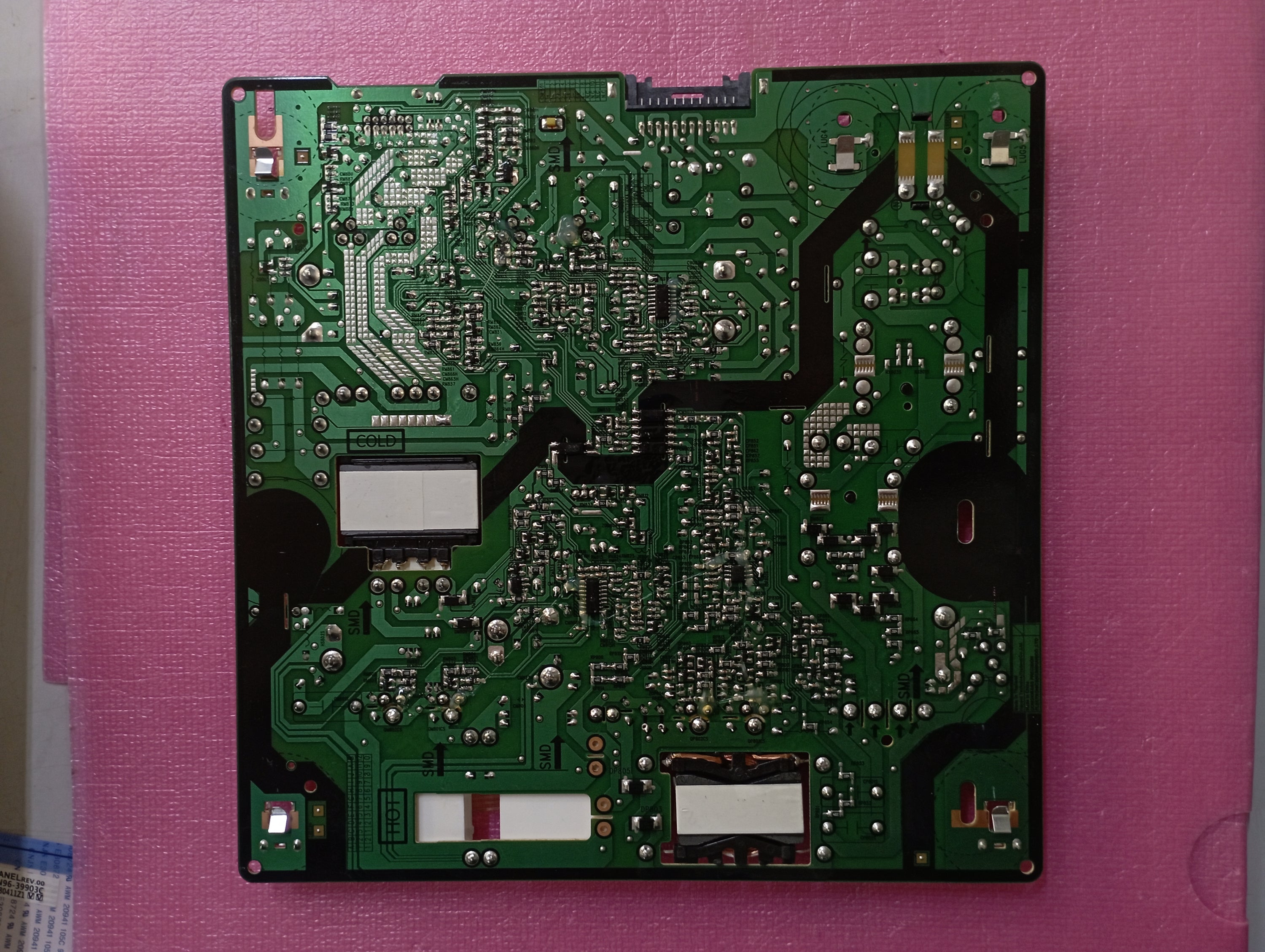 BN96-45632C BN96-39820H BN44-00932A BN64-04042A Ricambi per TV Samsung UE65NU7172U