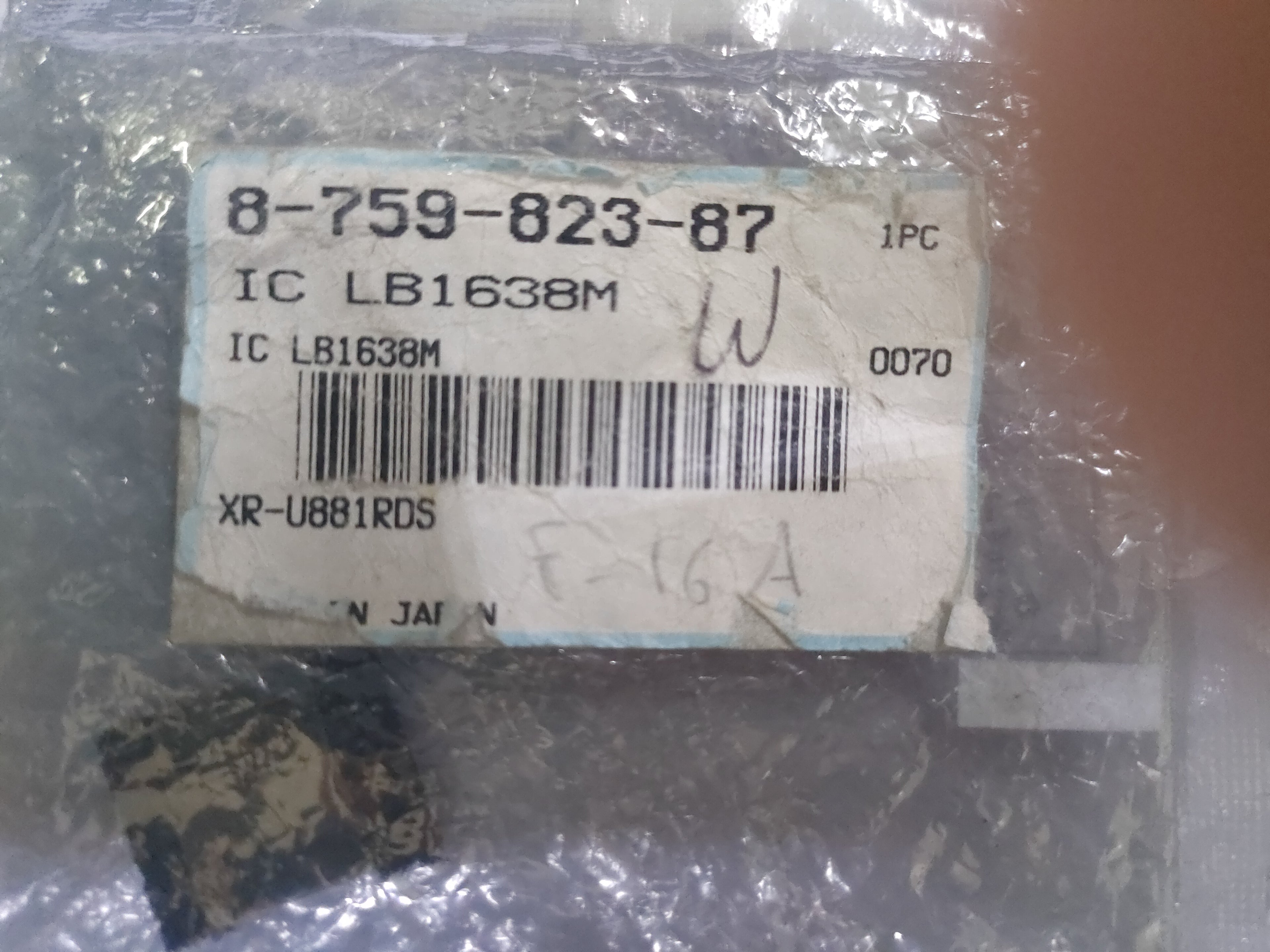 8-759-823-87 IC LB1638M Sony XR-U881RDS
