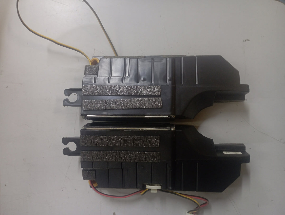 Samsung LE32D400E1W altoparlanti BN96-12871D dettaglio